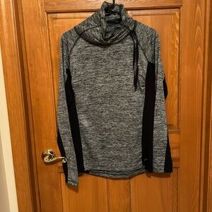 Women's Eddie Bauer motion pullover Sz M